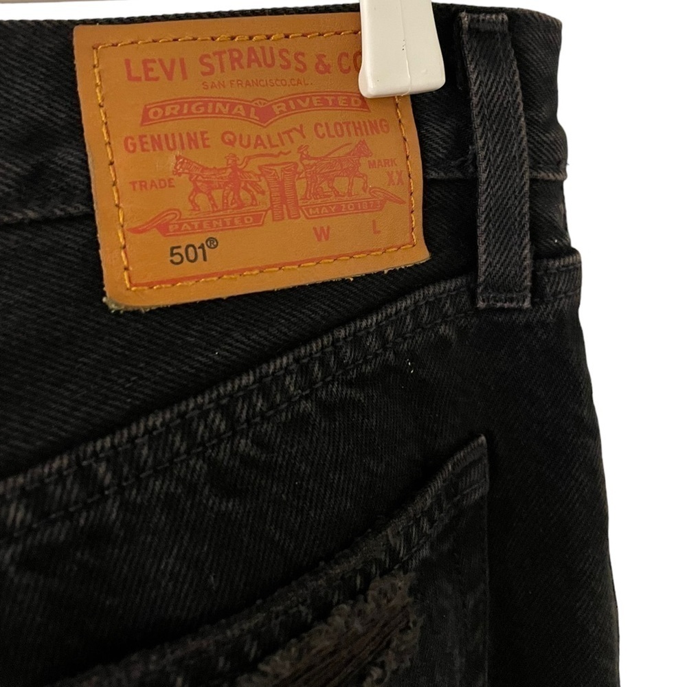 Levi’s 501 Original Cropped Jeans Distressed Black Mark 29 - Picture 10 of 13
